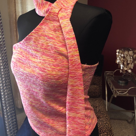 Top - Picture 2 of 3